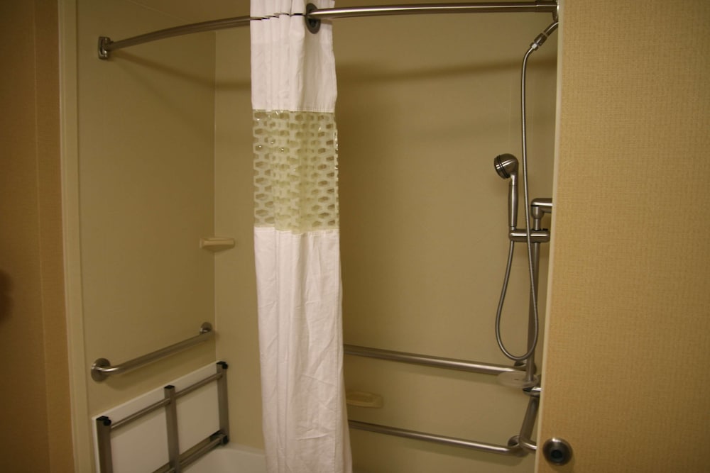 Hampton Inn & Suites Austin Lakeway - photo 27