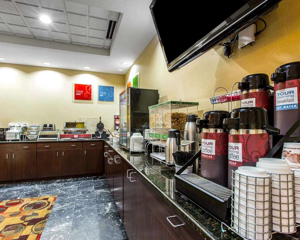 Comfort Suites Waycross - photo 30