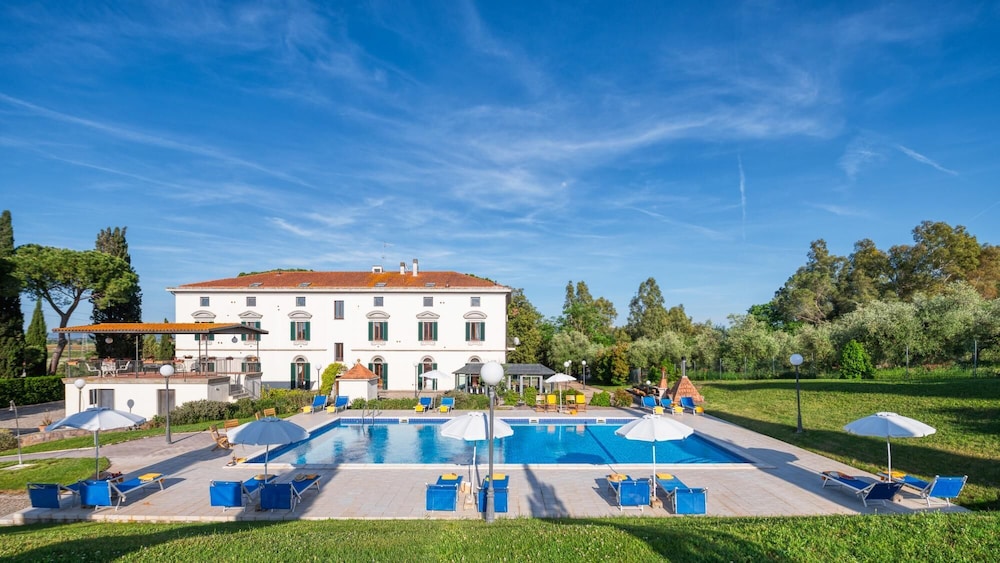Gr d948 lpog0at Villa Croci 26 — 4-Star Luxury Hotel in Gavorrano, Italy