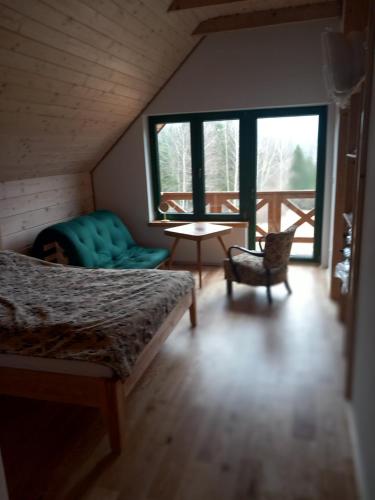 Chata pod Jelenim Skokiem — Cisna — photo 2