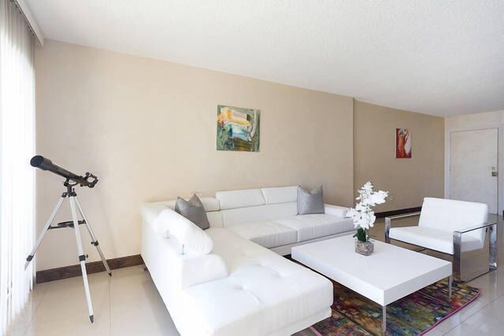 Marbella Towers In Sunny Isles Beach by WeOwnTheBeach - photo 10