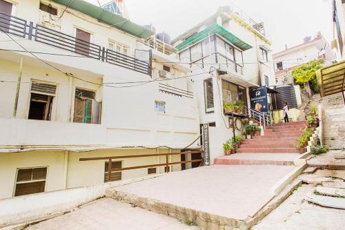 Hotel Raajkamal in Abu, India