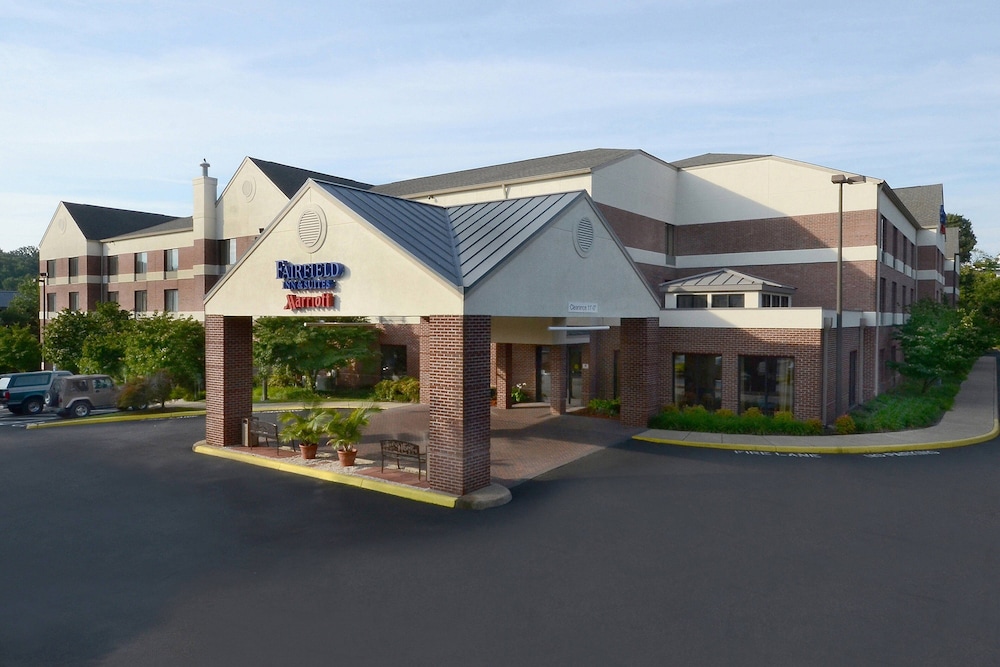 Fairfield Inn & Suites by Marriott Charlottesville North - photo 38