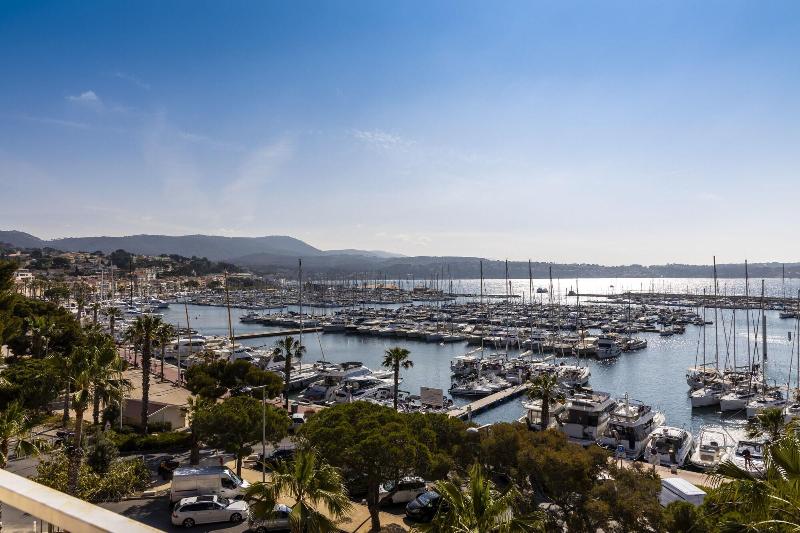 Résidence Le Beau Rivage in Bandol, France