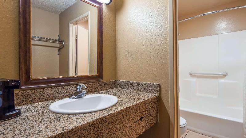Empire Inn - photo 11