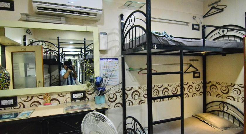 Shri Laxmi Lodge