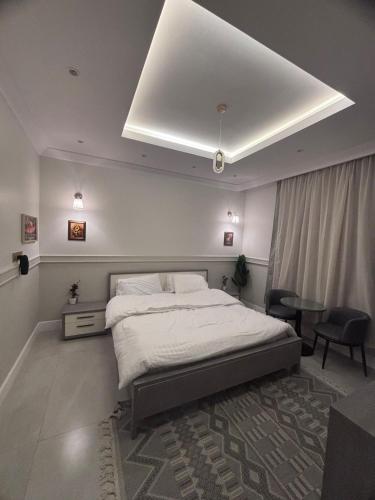 Modern studio — 4-Star Luxury Hotel in Jeddah, Saudi Arabia