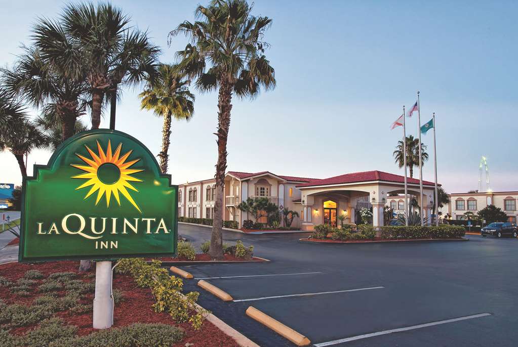 La Quinta Inn by Wyndham Orlando International Drive North - photo 2