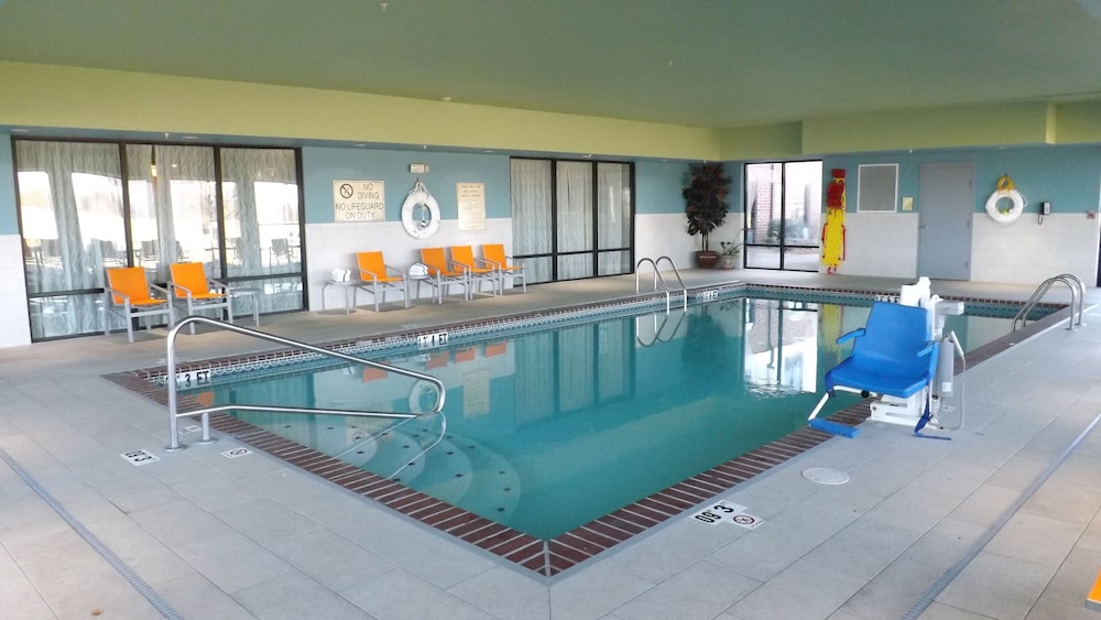 Holiday Inn Express Hotel & Suites Dyersburg by IHG - photo 37