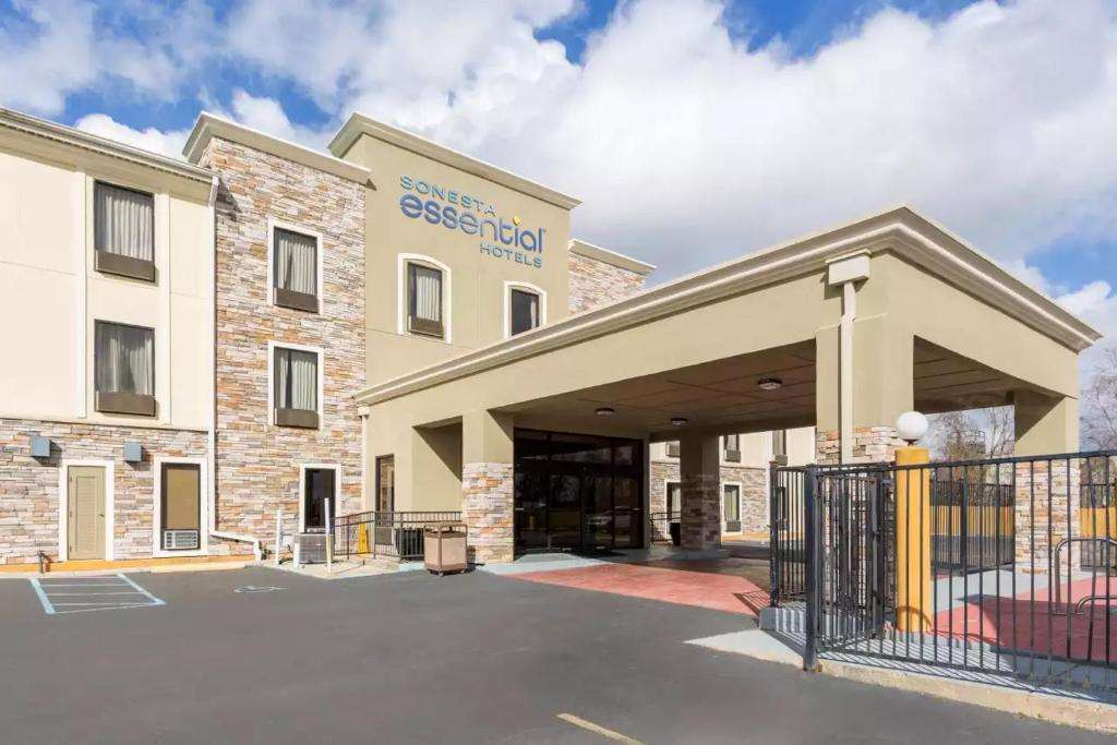 Sonesta Essential Baton Rouge Airport - photo 2