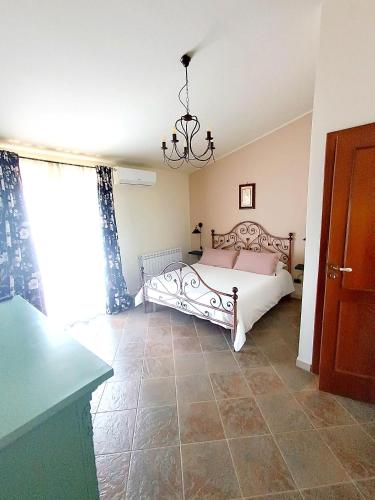 LA Casa di Matilde — 4-Star Luxury Hotel in Gioiosa Marea, Italy