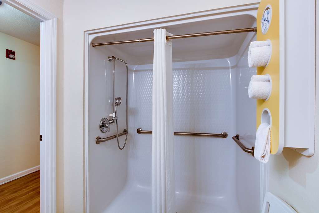 Motel 6 Hinesville GA - photo 27