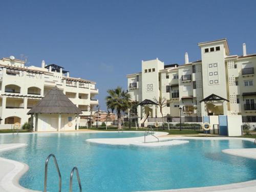 2108 Nice apt with pool close from beach and bars — 4-Star Luxury Hotel in Manilva, Spain