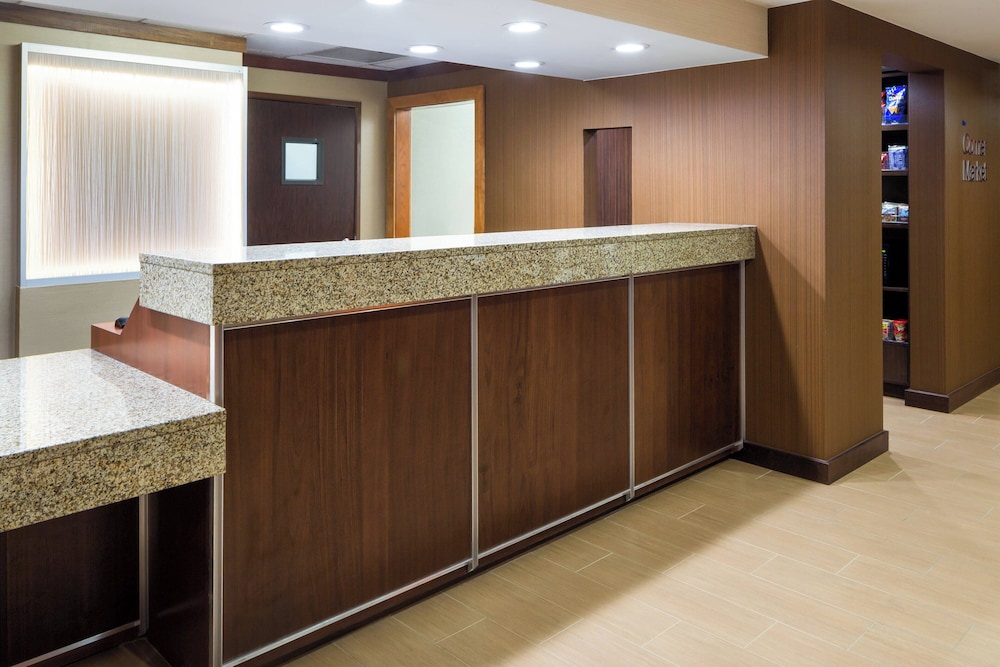 Fairfield Inn & Suites San Antonio Airport North Star Mall - photo 4