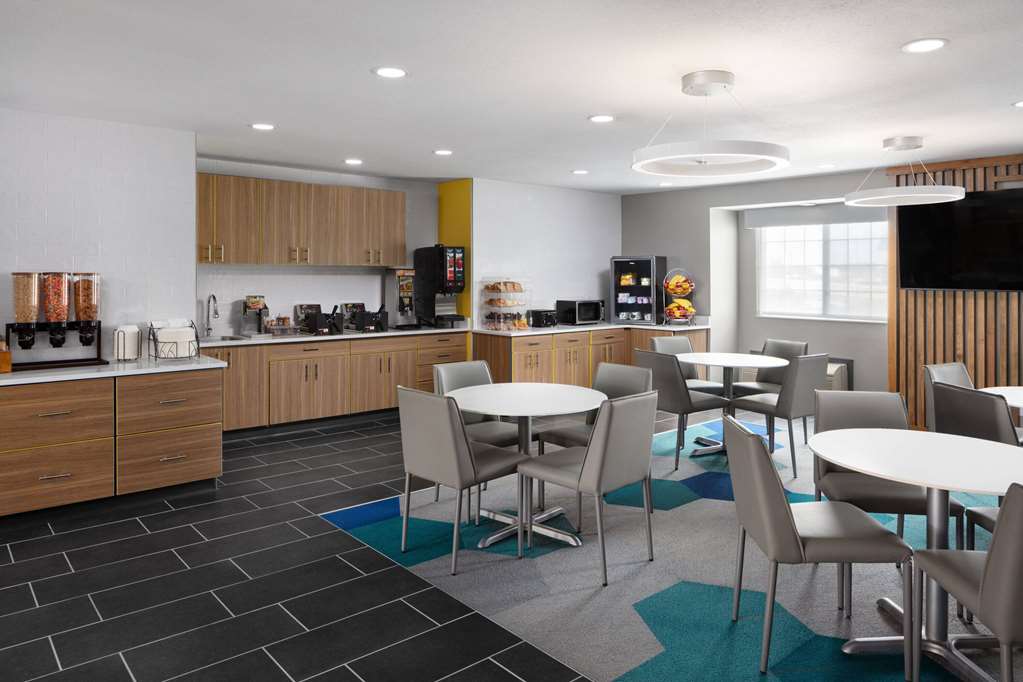 Microtel Inn & Suites by Wyndham Rapid City - photo 42