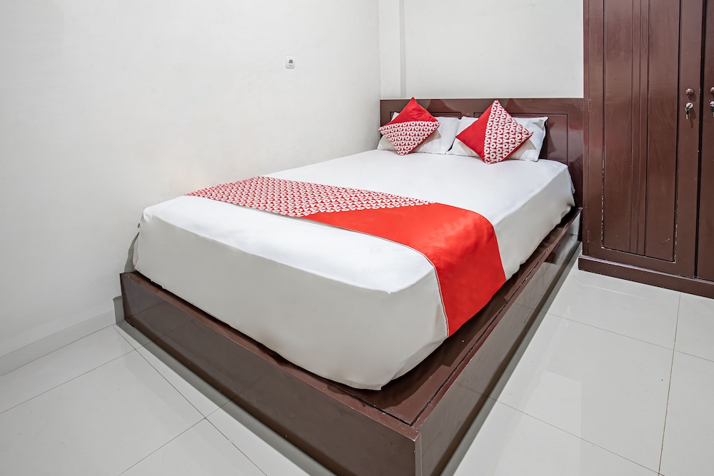 Hotel O Almahyra Guest House Syariah in Jambi City, Indonesia