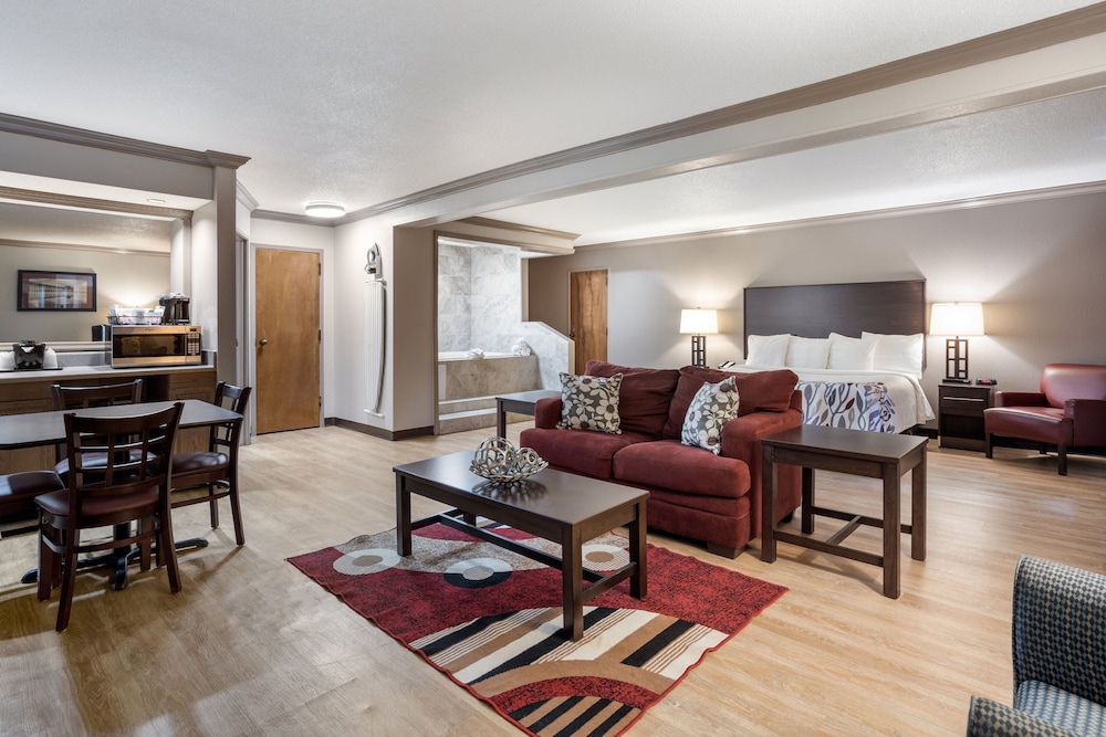 Red Roof Inn & Suites Jacksonville NC - photo 11