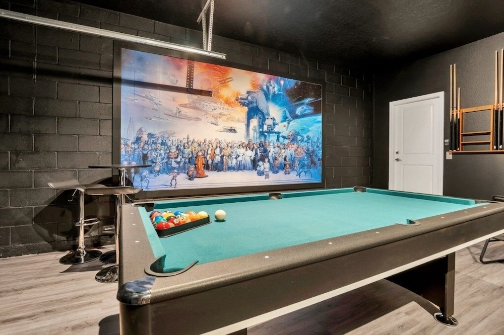 5 Bed With Fantastic Game Room In Fun Resort 5 Bedroom Townhouse by RedAwning - photo 39