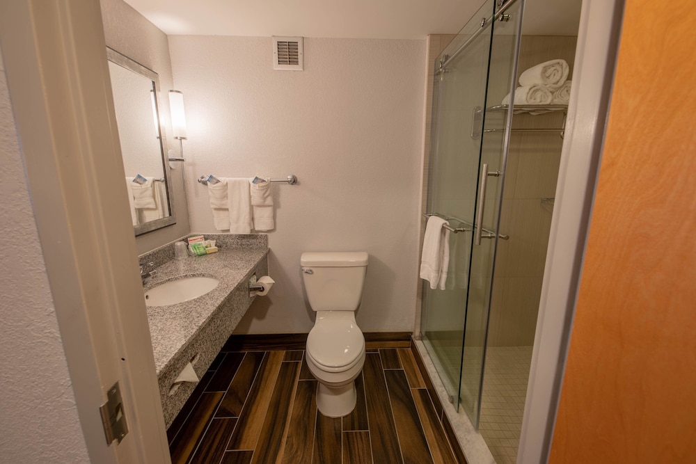 Holiday Inn Manahawkin Long Beach Island by IHG - photo 37