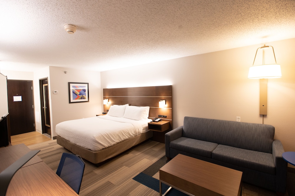 Holiday Inn Express Houghton Keweenaw by IHG - photo 18