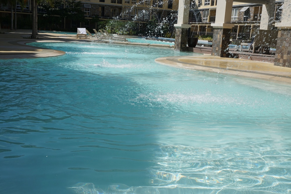Amalfi Oasis Seaside Cebu — 4-Star Luxury Hotel in Cebu City, Philippines