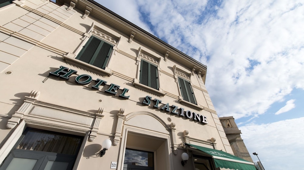 Hotel Stazione — hotel in Livorno