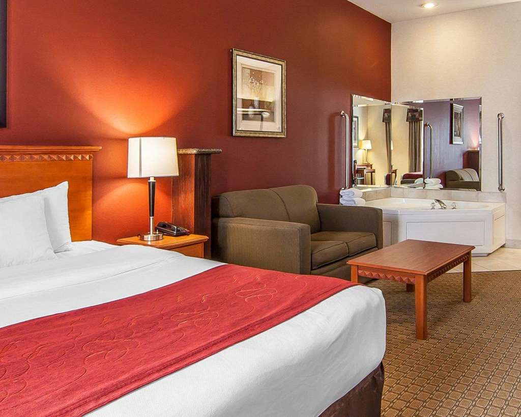 Comfort Suites Redmond Airport - photo 61