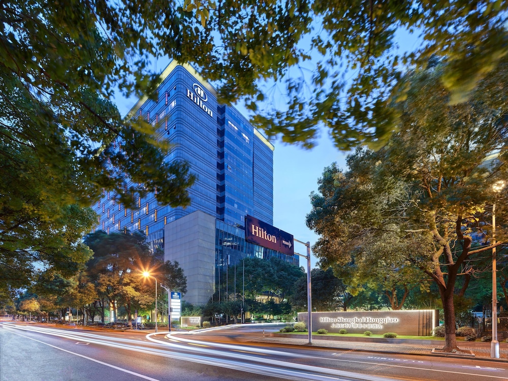 Hilton Shanghai Hongqiao — 5-Star Luxury Hotel in Shanghai, People's Republic of China
