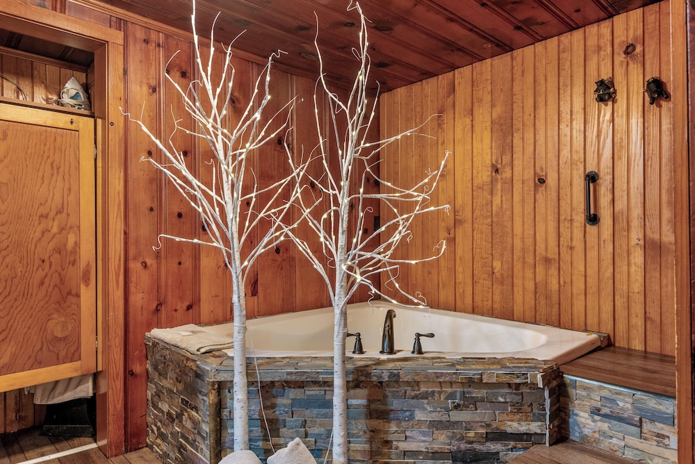 Tall Pines Inn - photo 114