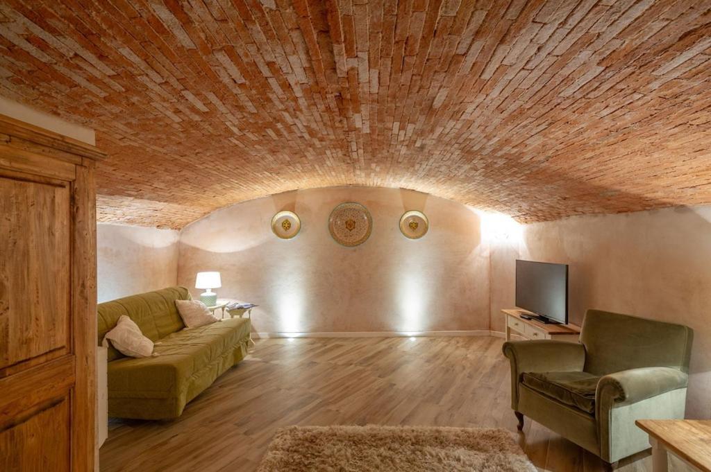 La Residenza dei Piaceri Perduti Le Volte — 4-Star Luxury Hotel in Lastra A Signa, Italy