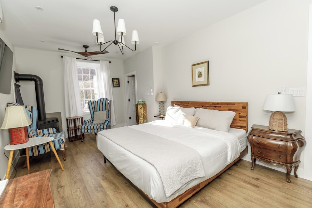 The Inn At Warm Springs - photo 44