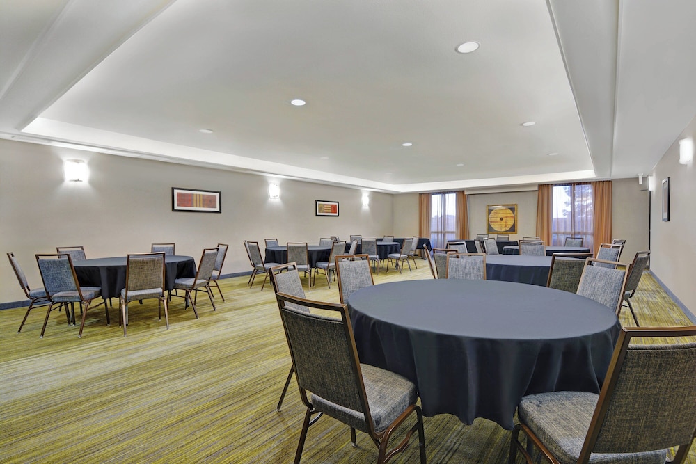 Courtyard by Marriott Shreveport Airport - photo 37