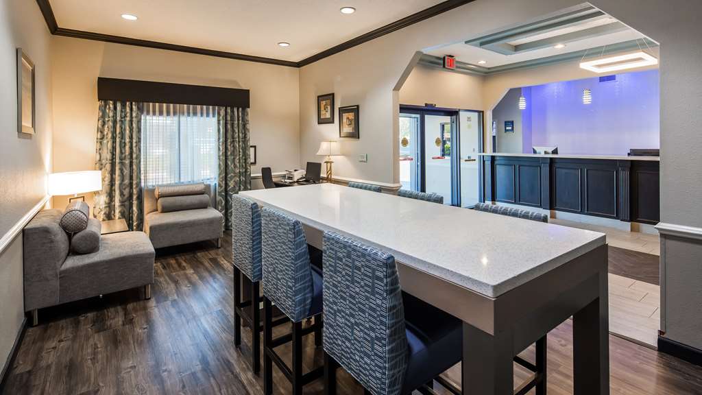 Best Western Mayport Inn & Suites - photo 4