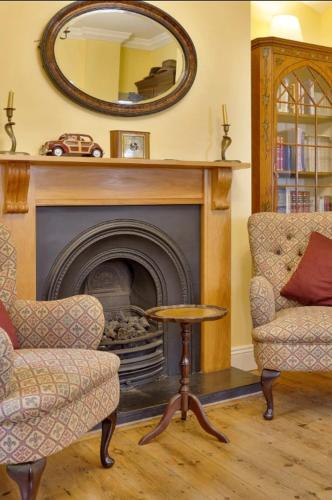 Windsor Legoland Ascot charming 3BR home in centre — 4-Star Luxury Hotel in Windsor, United Kingdom