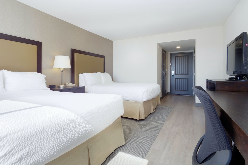 Holiday Inn Hotel & Suites Phoenix Airport By Ihg - photo 21