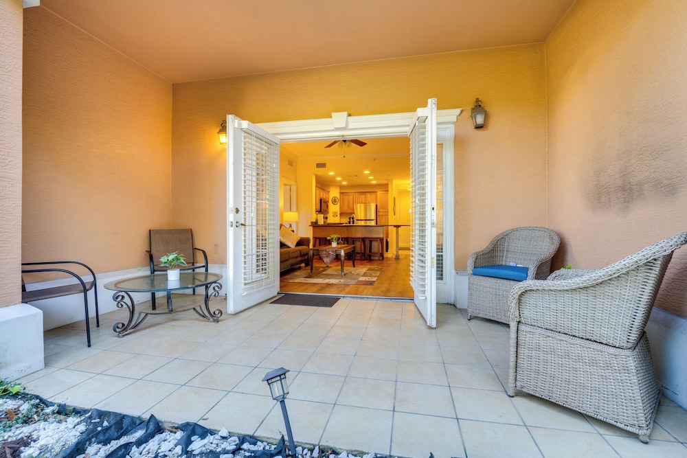 12 Mi to Wdw: Resort Condo w Community Hot Tub in Kissimmee, United States