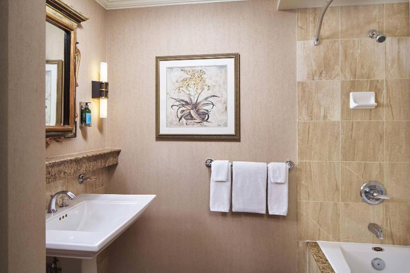The Louie A Davenport Hotel Autograph Collection - photo 17