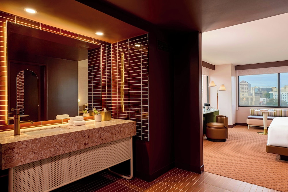Downright Austin a Renaissance Hotel - photo 43