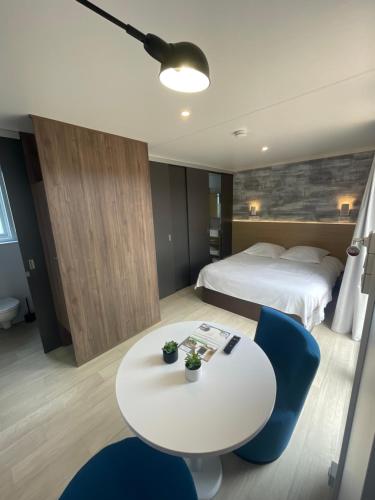 Camp’hotel — Mamers — photo 4
