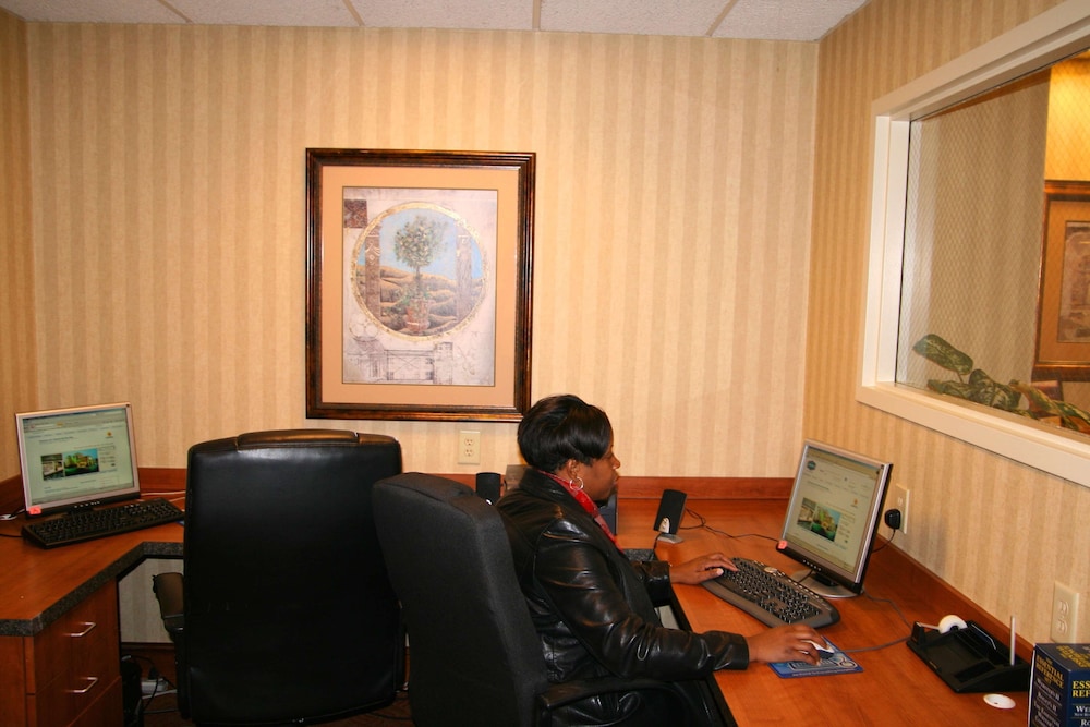 Hampton Inn Atlanta Stockbridge - photo 31