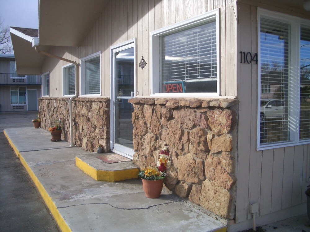 Laramie Valley Inn - photo 14