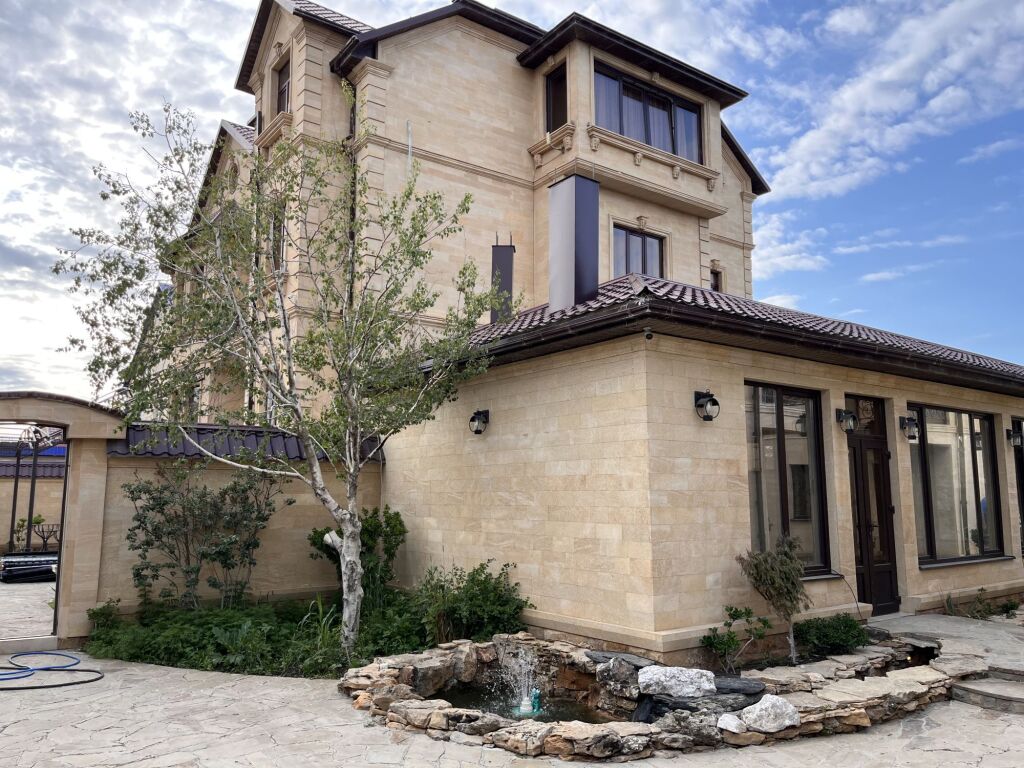 Sarir in Makhachkala, Russia