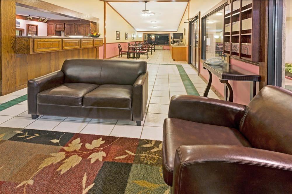 Knights Inn Pittsburgh Bridgeville - photo 9