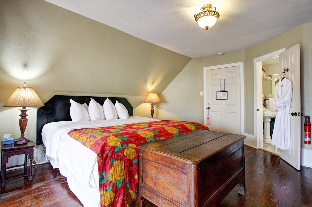 Inn on the Riverwalk - photo 13