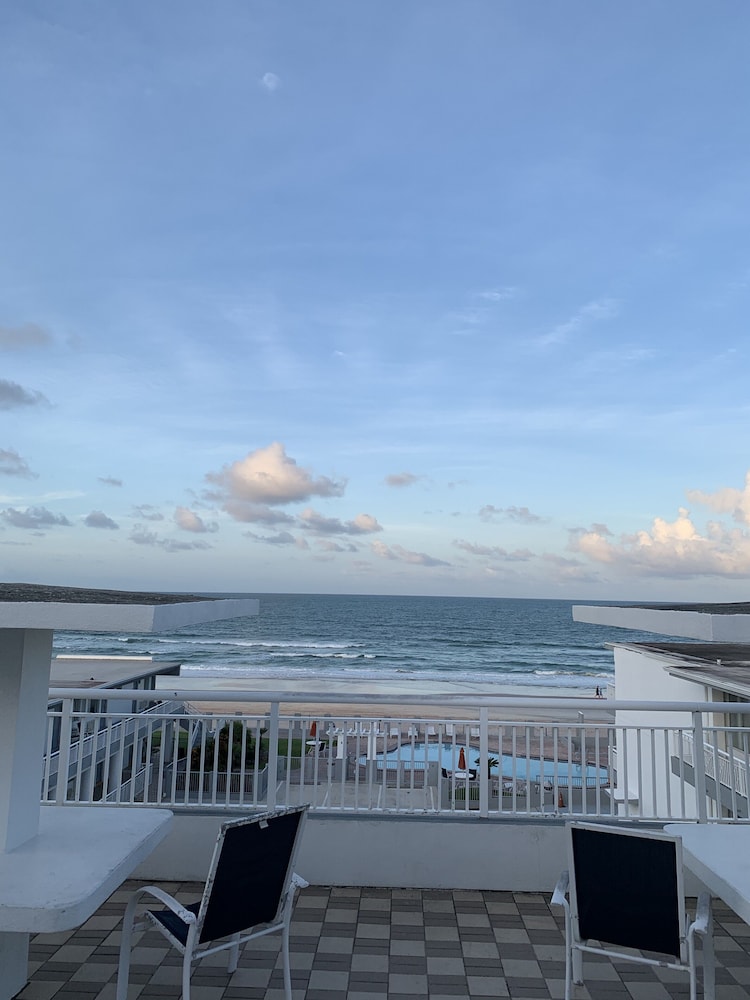 Arya Blu Inn & Suites - photo 32