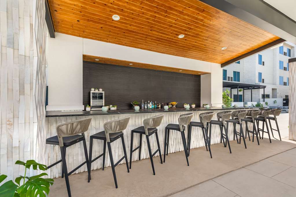 Cambria Hotel Waco University Riverfront - photo 38