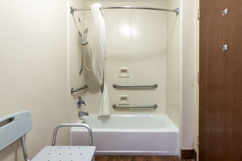 Best Western Colonial Inn - photo 25