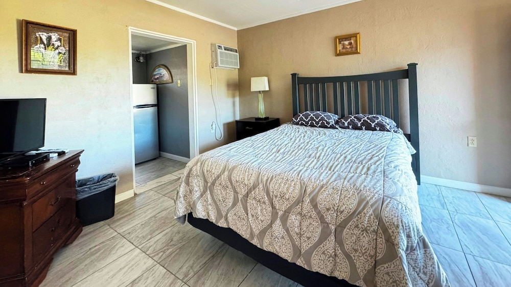 Copper Mountain Motel - photo 16