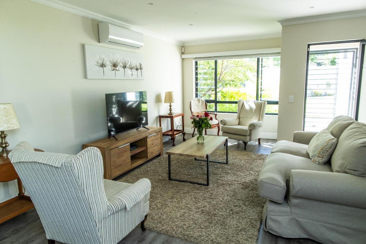 Bella Casa Luxury 2 Bedroom Apartment