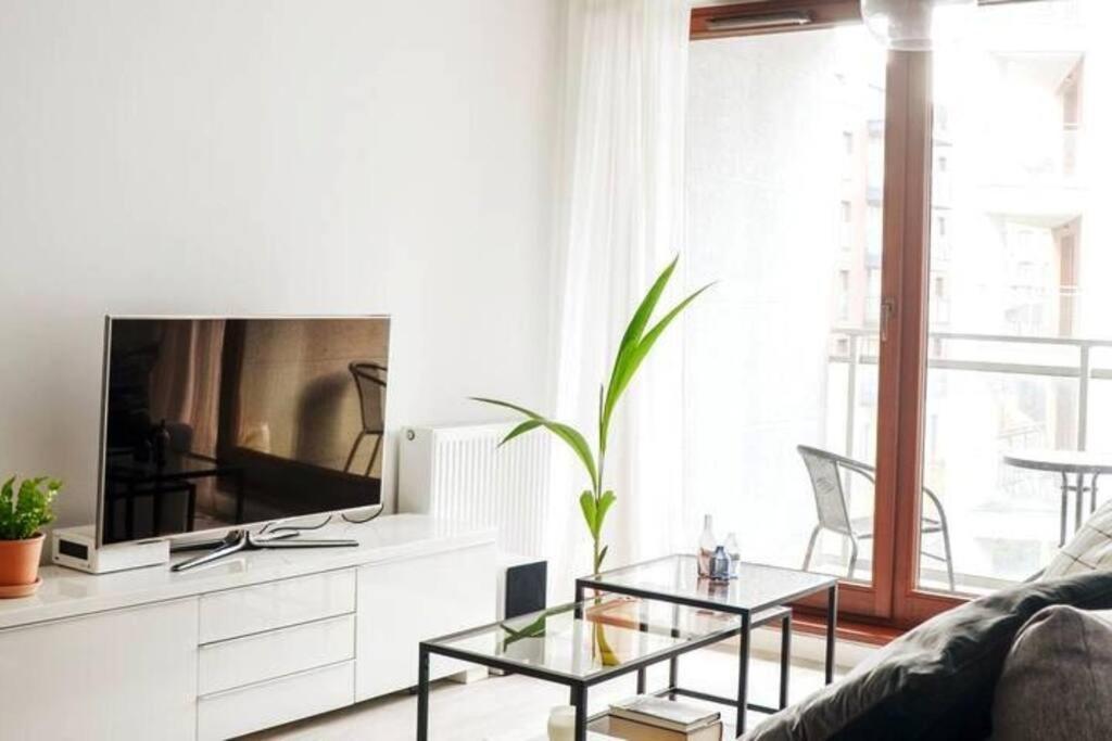 Platinum Jaglana Apartment Wyspa Spichrzów — 4-Star Luxury Hotel in Gdansk, Poland